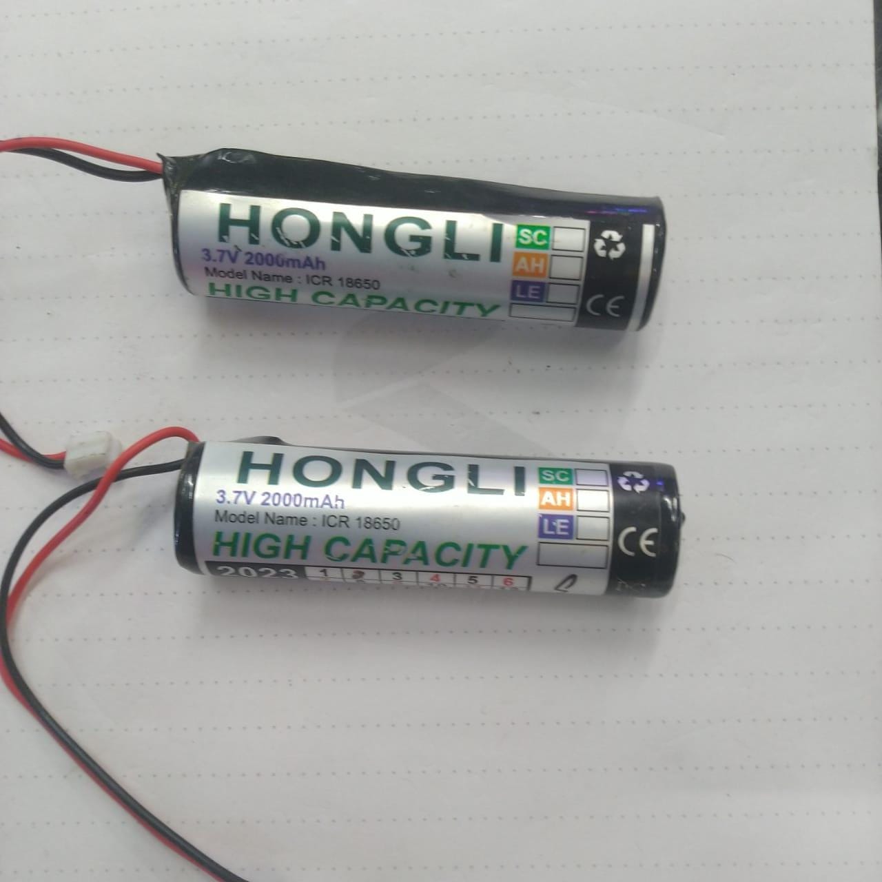 18650 Rechargeable Battery 3.7V 2000 mAh Li-ion High Capacity at