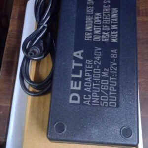 High Quality 12 volt 8 amp Charger adaptor